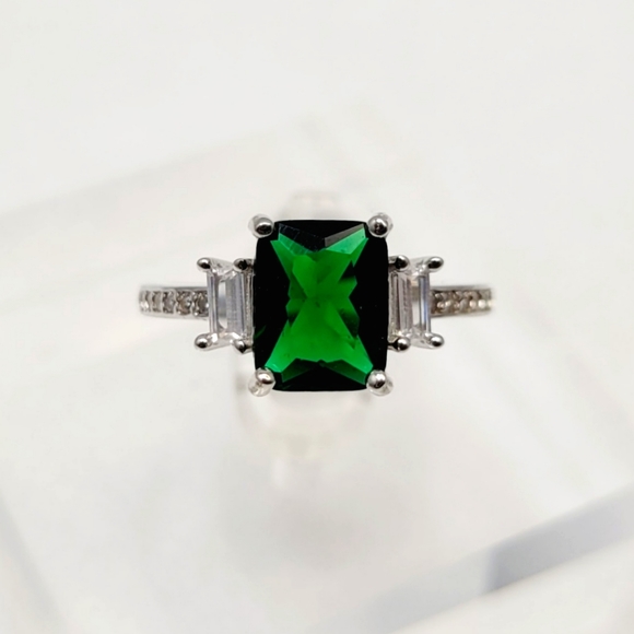 Sterling 2ct Emerald Ring - Picture 8 of 15